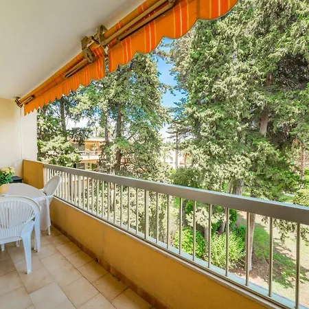 Hello Cote D'azur - 2 Bedroom With Balcony Close To The Sea Апартаменти Антіб