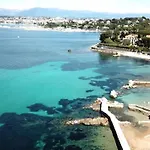 Hello Côte D'azur - 2 Bedroom With Balcony Close To The Sea Appartement Antibes