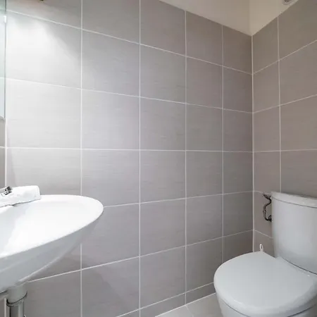 Hello Cote D'azur - 2 Bedroom With Balcony Close To The Sea *