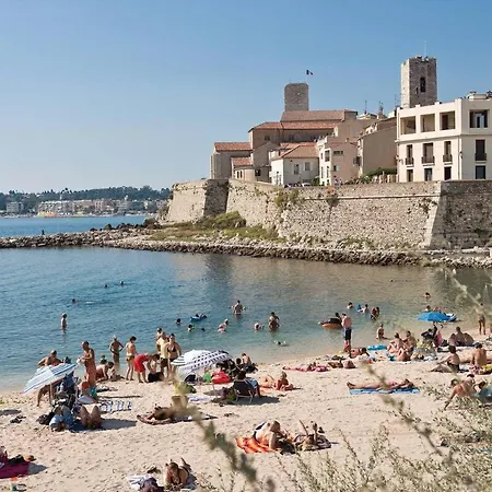 Hello Cote D'azur - 2 Bedroom With Balcony Close To The Sea Antibes