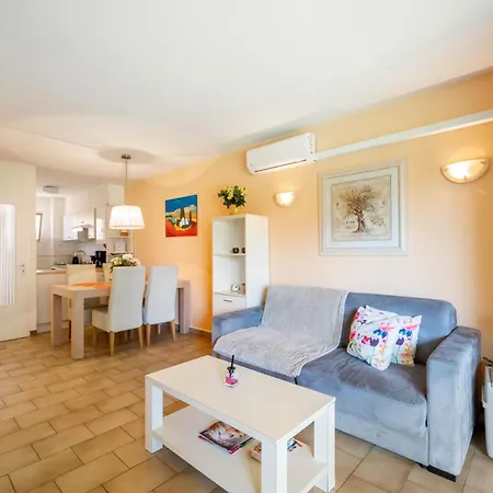 Hello Cote D'azur - 2 Bedroom With Balcony Close To The Sea * Antibes