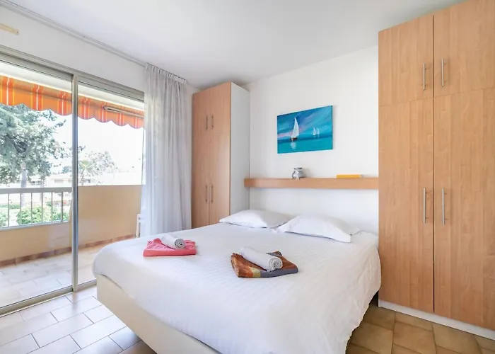 Hello Cote D'azur - 2 Bedroom With Balcony Close To The Sea *